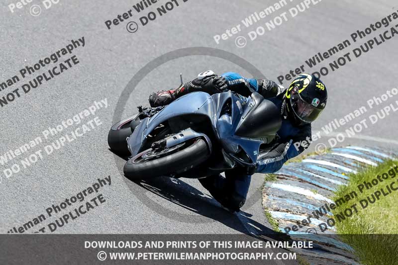enduro digital images;event digital images;eventdigitalimages;lydden hill;lydden no limits trackday;lydden photographs;lydden trackday photographs;no limits trackdays;peter wileman photography;racing digital images;trackday digital images;trackday photos